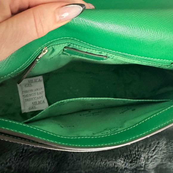 NWT Kate Spade Staci Saffiano cross body or shoulder bag - Picture 3 of 8